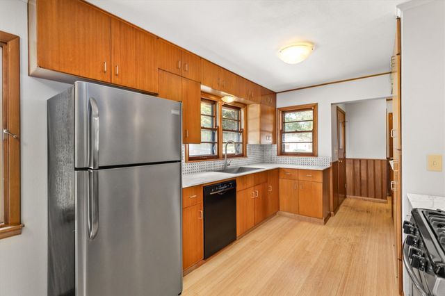 2619 Meadow Glen Road, Ames, IA 50014