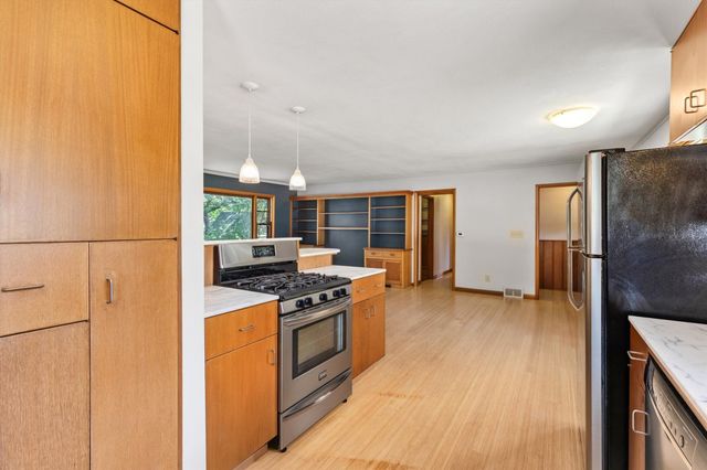2619 Meadow Glen Road, Ames, IA 50014