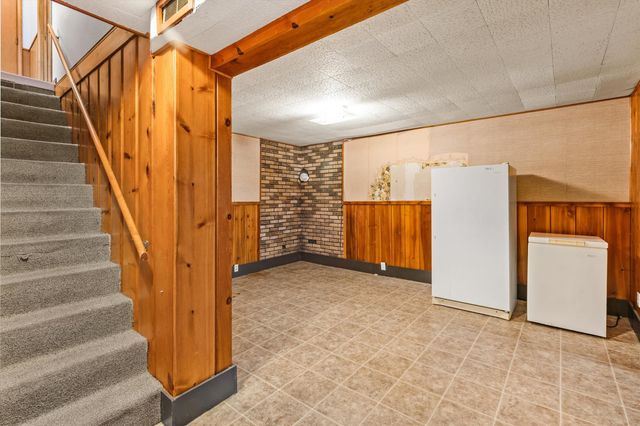 2619 Meadow Glen Road, Ames, IA 50014
