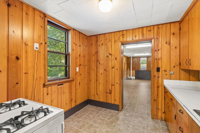 2619 Meadow Glen Road, Ames, IA 50014