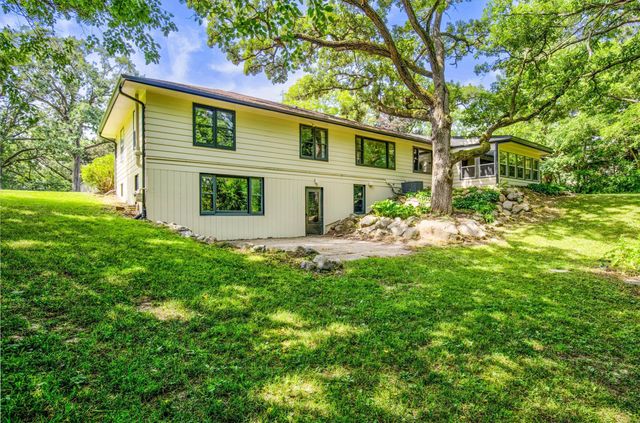 2619 Meadow Glen Road, Ames, IA 50014