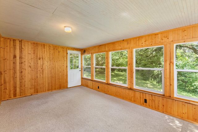 2619 Meadow Glen Road, Ames, IA 50014