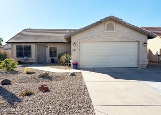 2353 E WILLOW WICK Road, Gilbert, AZ 85296