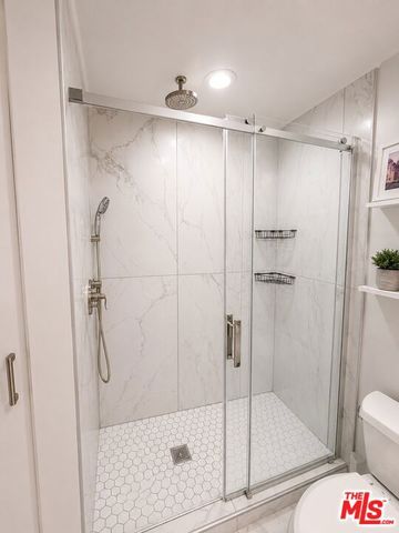 14321 Irma Way, Van Nuys (los Angeles), CA 91405