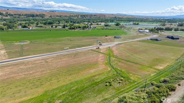 520 Thorp Landing Lane, Thorp, WA 98946