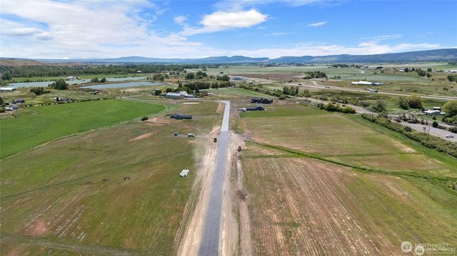 520 Thorp Landing Lane, Thorp, WA 98946