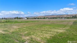 520 Thorp Landing Lane, Thorp, WA 98946