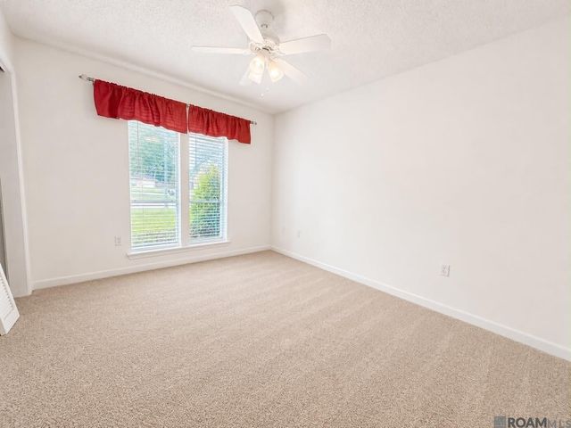 5822 Parkbrier Ct, Baton Rouge, LA 70816