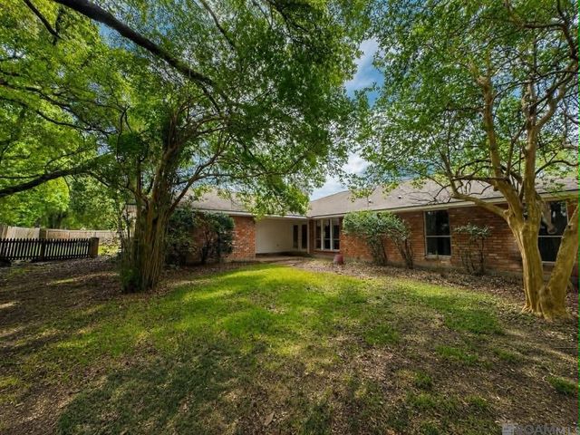 5822 Parkbrier Ct, Baton Rouge, LA 70816