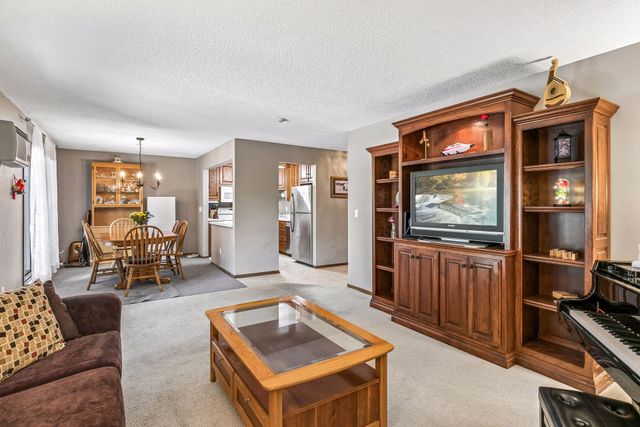 1800 Riverwood Drive 219, Burnsville, MN 55337