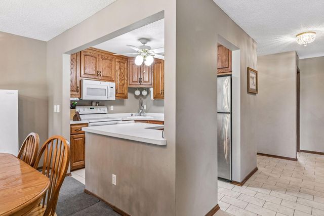 1800 Riverwood Drive 219, Burnsville, MN 55337