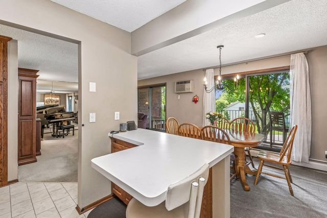 1800 Riverwood Drive 219, Burnsville, MN 55337