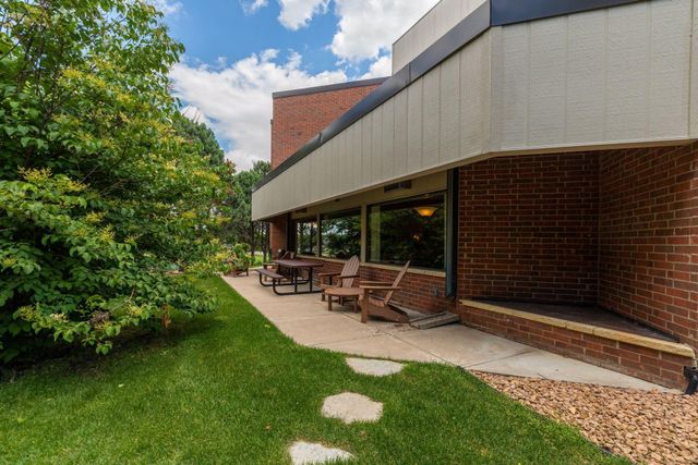1800 Riverwood Drive 219, Burnsville, MN 55337