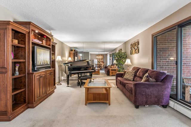 1800 Riverwood Drive 219, Burnsville, MN 55337