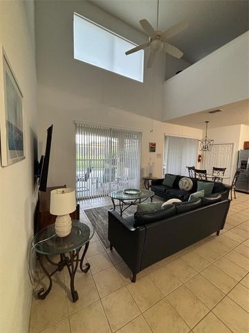 137 AFRICAN DAISY COURT, Davenport, FL 33837