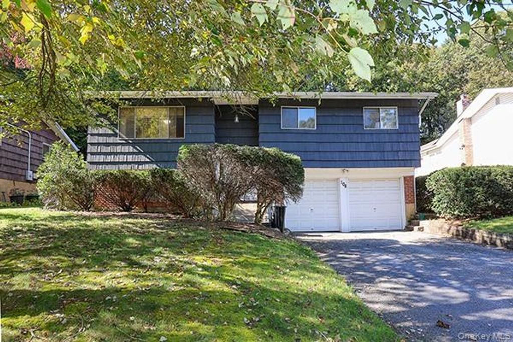 108 Sugar Toms Lane, East Norwich, NY 11732 — exterior
