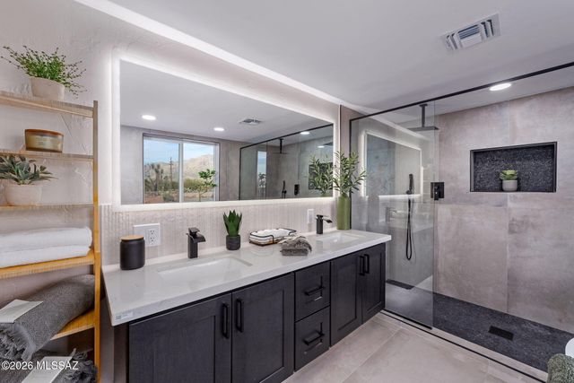 6801 N First Avenue, Tucson, AZ 85718