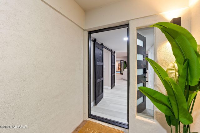 6801 N First Avenue, Tucson, AZ 85718