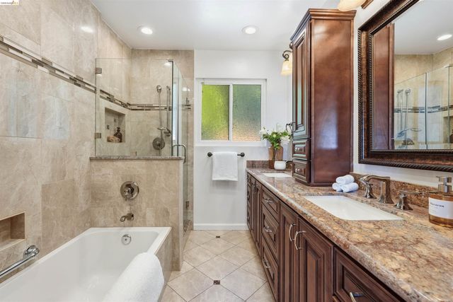 1902 Hoover Ave., Oakland, CA 94602