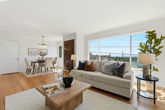 1902 Hoover Ave., Oakland, CA 94602