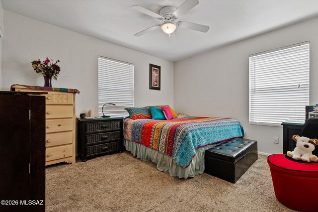 3231 N Surging Waters Place, Tucson, AZ 85712