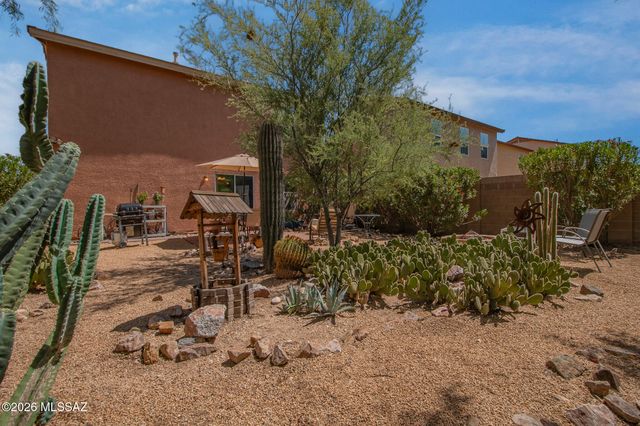 3231 N Surging Waters Place, Tucson, AZ 85712