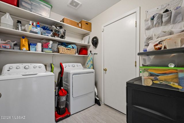 3231 N Surging Waters Place, Tucson, AZ 85712
