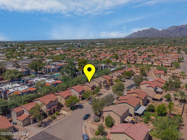 3231 N Surging Waters Place, Tucson, AZ 85712
