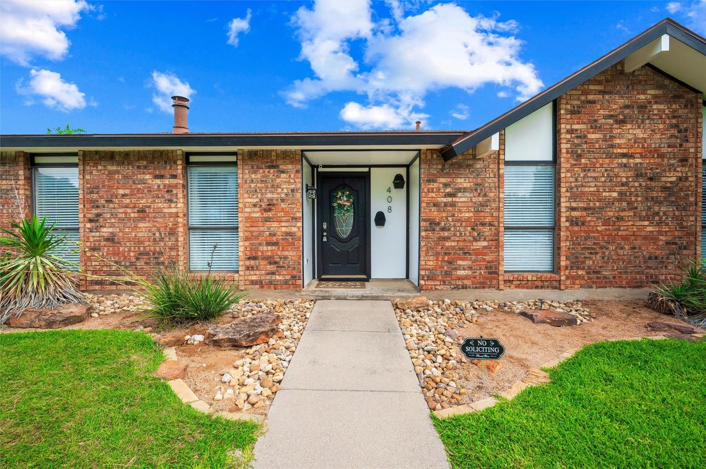 408 Shadowcrest Lane, Coppell, TX 75019