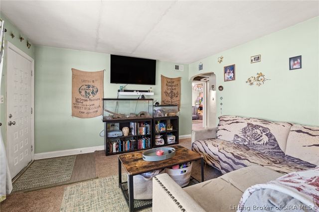 1706 Herby Drive, Jeffersonville, IN 47130