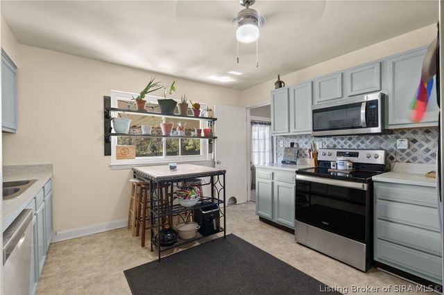 1706 Herby Drive, Jeffersonville, IN 47130