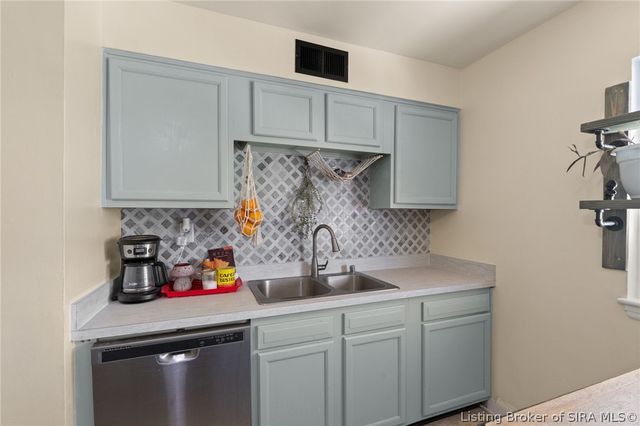 1706 Herby Drive, Jeffersonville, IN 47130