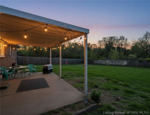 1706 Herby Drive, Jeffersonville, IN 47130