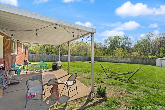 1706 Herby Drive, Jeffersonville, IN 47130