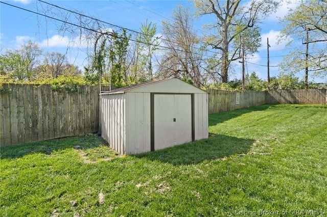 1706 Herby Drive, Jeffersonville, IN 47130