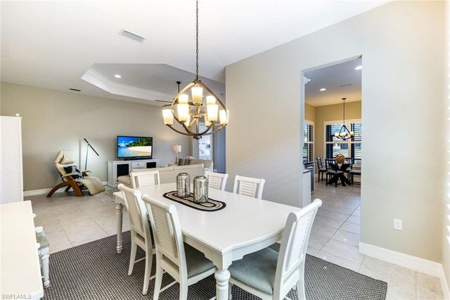 3224 Pacific DR, Naples, FL 34119