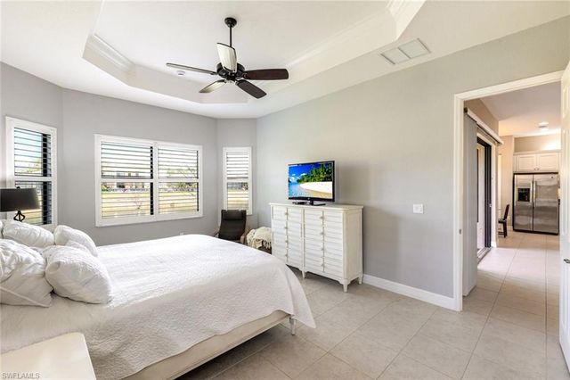 3224 Pacific DR, Naples, FL 34119