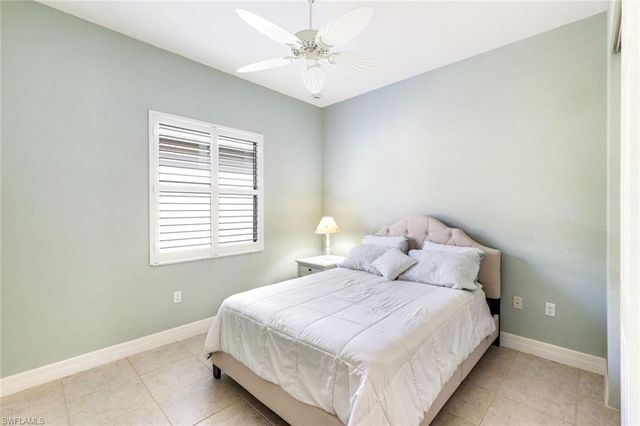 3224 Pacific DR, Naples, FL 34119