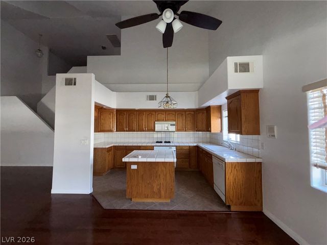 5070 Tara Avenue 113, Las Vegas, NV 89146