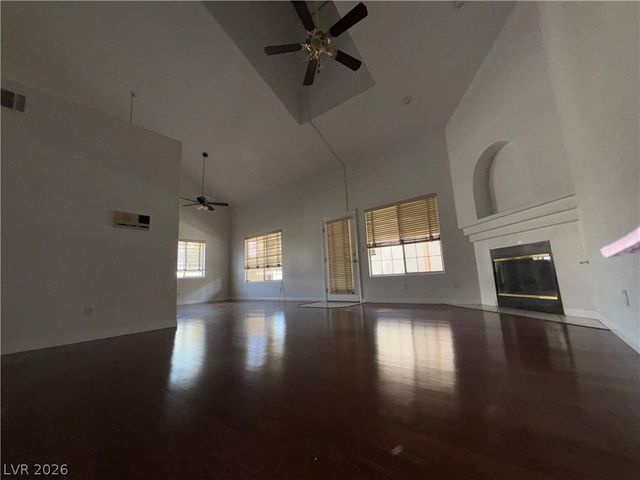 5070 Tara Avenue 113, Las Vegas, NV 89146