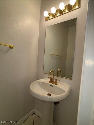 5070 Tara Avenue 113, Las Vegas, NV 89146