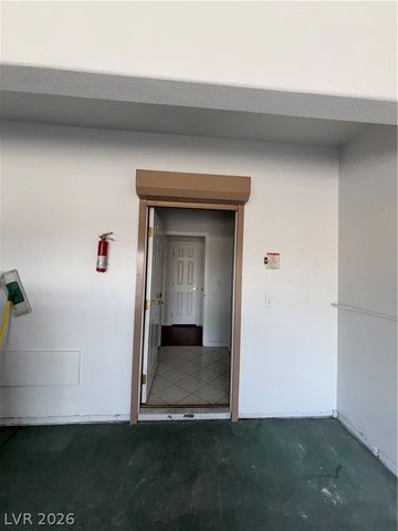 5070 Tara Avenue 113, Las Vegas, NV 89146