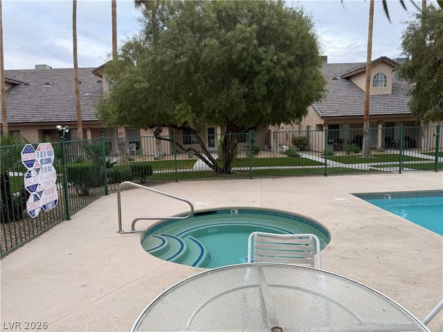 5070 Tara Avenue 113, Las Vegas, NV 89146