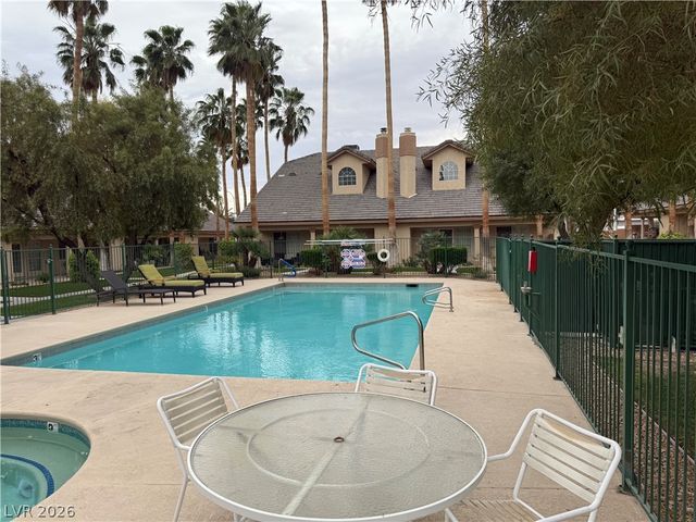 5070 Tara Avenue 113, Las Vegas, NV 89146