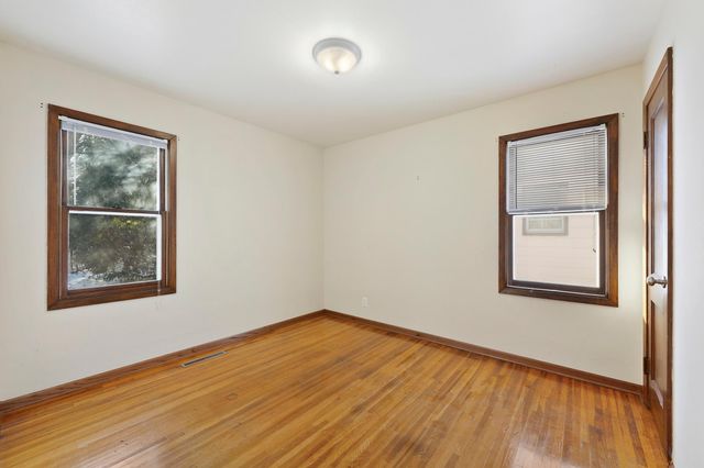 2194 Maryland Avenue E, Saint Paul, MN 55119