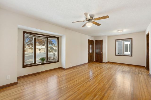 2194 Maryland Avenue E, Saint Paul, MN 55119