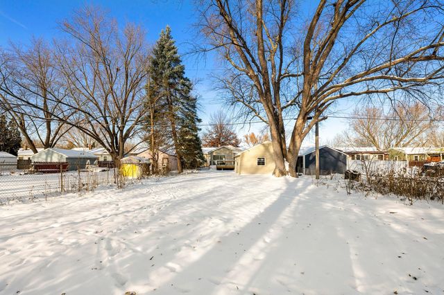 2194 Maryland Avenue E, Saint Paul, MN 55119