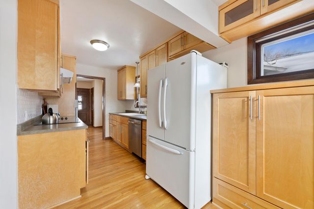 2194 Maryland Avenue E, Saint Paul, MN 55119