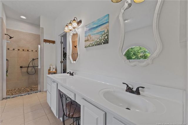 1096 Dean Road, St. Pauls, NC 28384