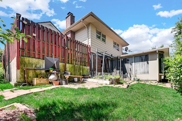 3252 87TH Street, Darien, IL 60561